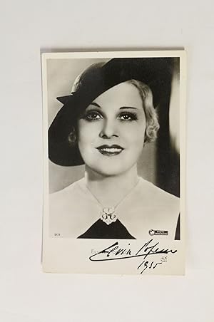 Carte postale photographique signée d'Elvire Popesco