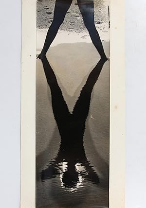 Photographie originale comportant au verso un long envoi autographe signé présentant ses voeux po...